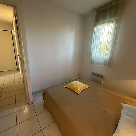 Port Camargue: Appt 2 Pieces 5 Pers, Parking, Terrasse - Fr-1-250-199 Le Grau-du-Roi