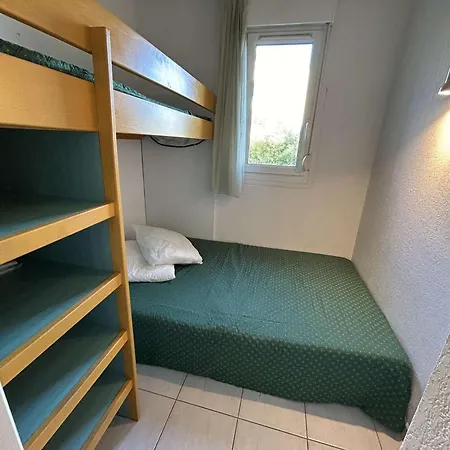 Apartmán 2 Pieces Cabine, Terrasse, Parking Prive, 5 Couchages, Port Camargue - Fr-1-250-199 *