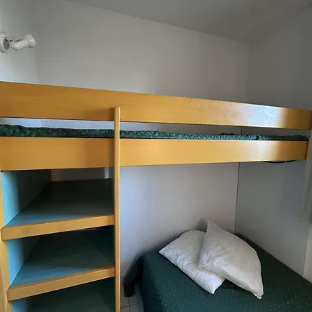 Apartmán 2 Pieces Cabine, Terrasse, Parking Prive, 5 Couchages, Port Camargue - Fr-1-250-199 *